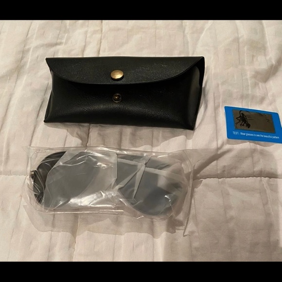 Sunglasses - Picture 2 of 6